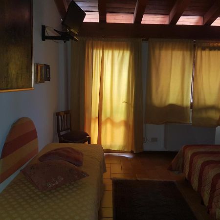 Al Borgo Antico Affittacamere Bedizzole Exterior foto